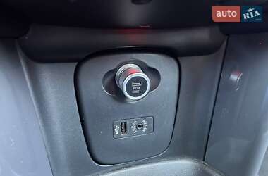 Хэтчбек MINI Cooper 2016 в 