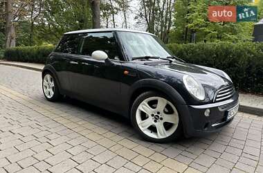 Хэтчбек MINI Cooper 2006 в 