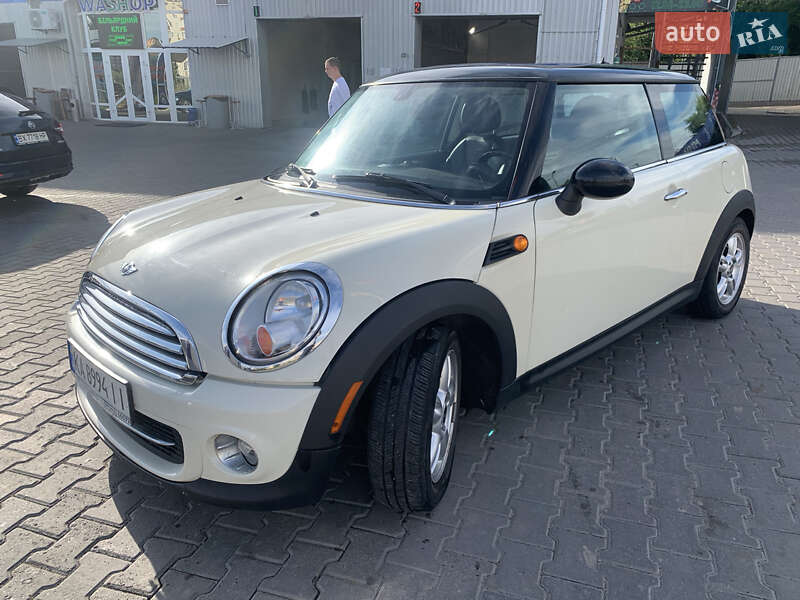 Хетчбек MINI Cooper 2012 в Києві фото 3 Хетчбек MINI Cooper 2012 в Києві