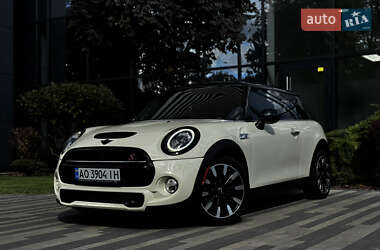 Хэтчбек MINI Cooper 2019 в 