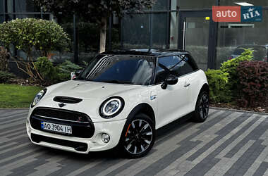 Хэтчбек MINI Cooper 2019 в 