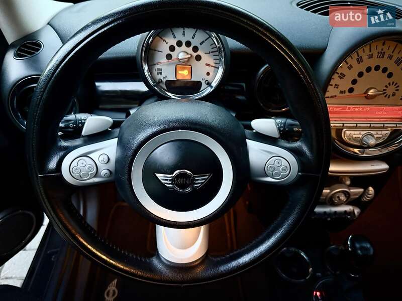Хэтчбек MINI Cooper 2008 в Солотвине