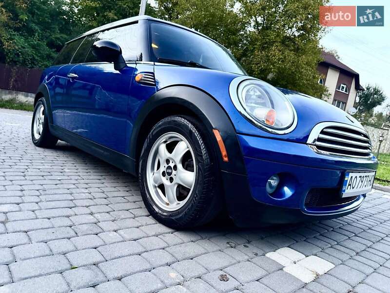 Хэтчбек MINI Cooper 2008 в Солотвине