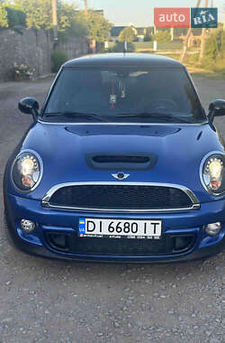 Хэтчбек MINI Cooper 2013 в 