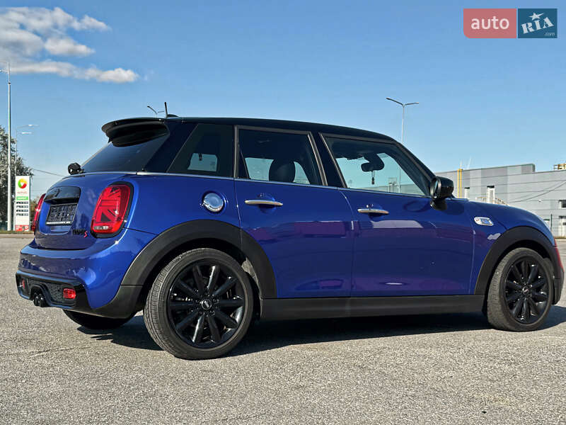 Хетчбек MINI Cooper 2020 в Києві