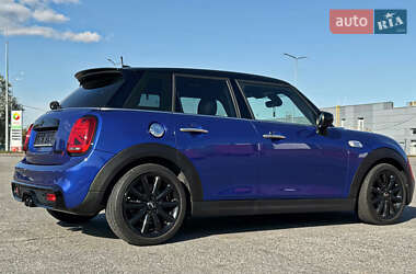 Хэтчбек MINI Cooper 2020 в 