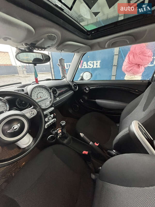Хэтчбек MINI Cooper 2008 в Белой Церкви фото 16 Хэтчбек MINI Cooper 2008 в Белой Церкви