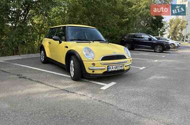 Хэтчбек MINI Cooper 2002 в Броварах