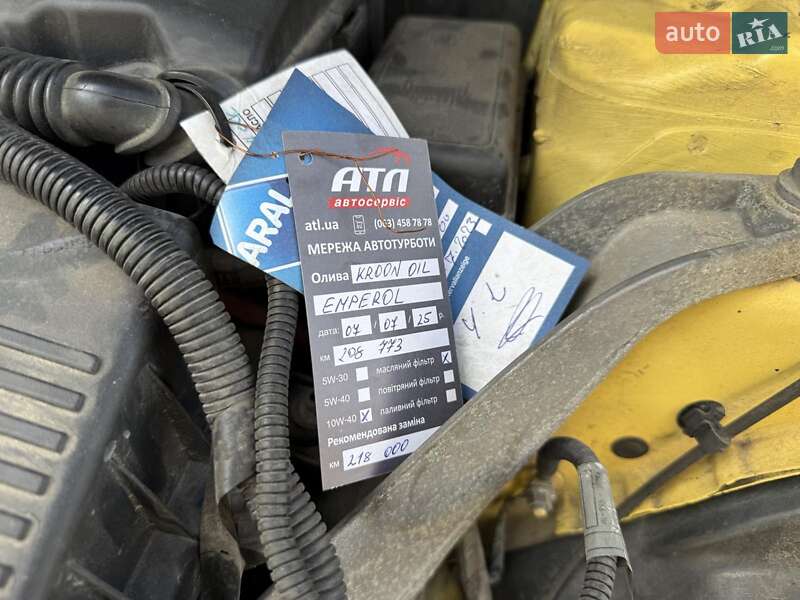 Хетчбек MINI Cooper 2002 в Броварах