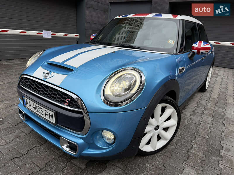 Хетчбек MINI Cooper 2017 в Києві