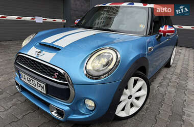 Хэтчбек MINI Cooper 2017 в 