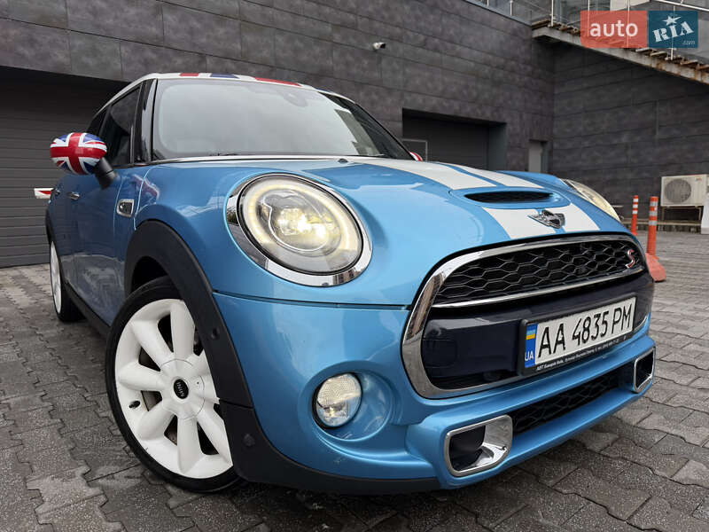 Хетчбек MINI Cooper 2017 в Києві