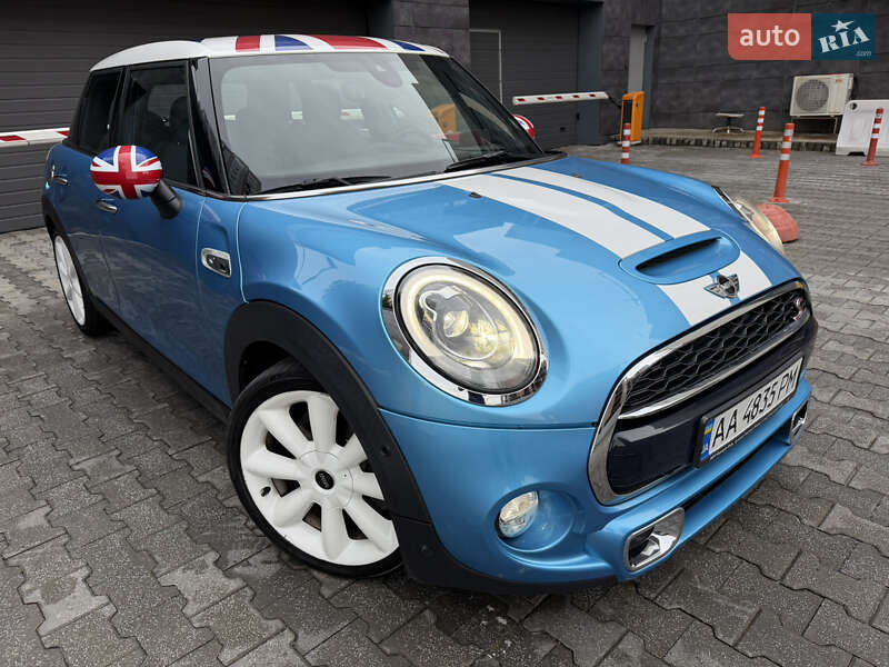 Хетчбек MINI Cooper 2017 в Києві