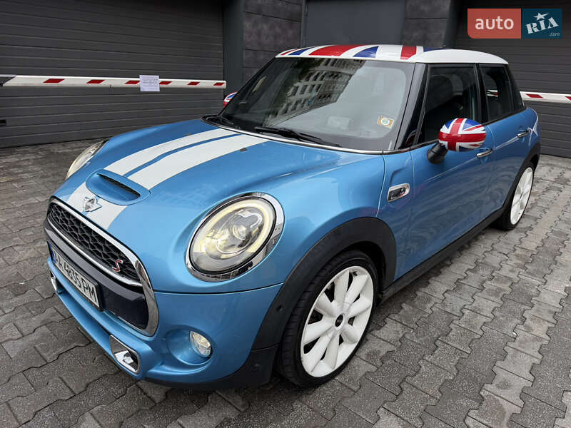 Хетчбек MINI Cooper 2017 в Києві