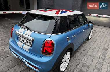 Хэтчбек MINI Cooper 2017 в 