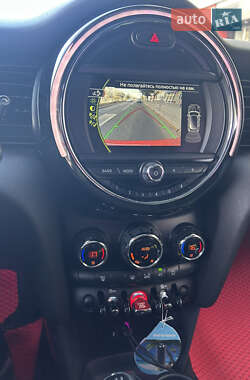 Хэтчбек MINI Cooper 2016 в 