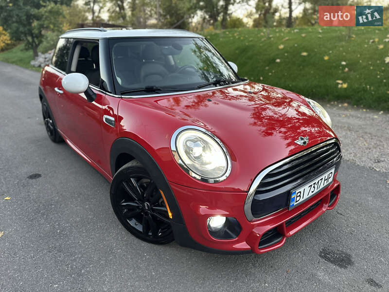 Хэтчбек MINI Cooper 2017 в Полтаве