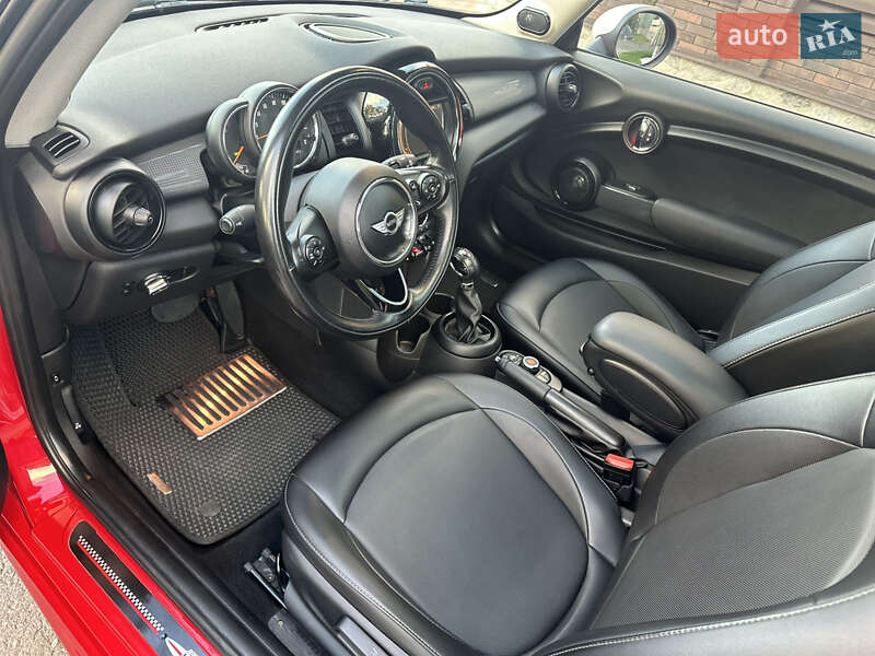 Хэтчбек MINI Cooper 2017 в Полтаве