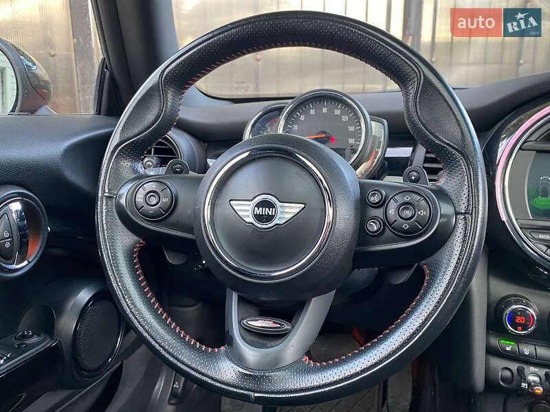 Хэтчбек MINI Cooper 2018 в Киеве