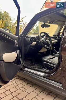 Хэтчбек MINI Cooper 2015 в 