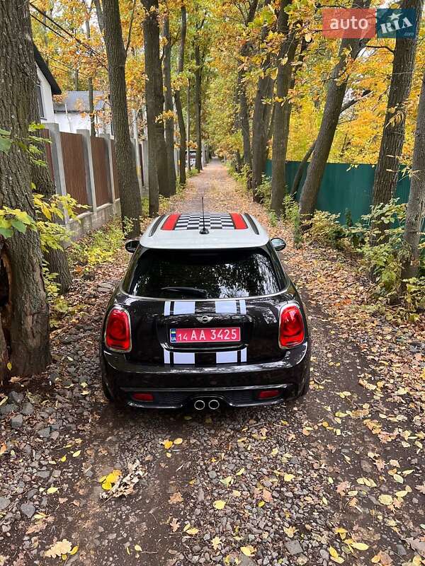 Хэтчбек MINI Cooper 2015 в Киеве