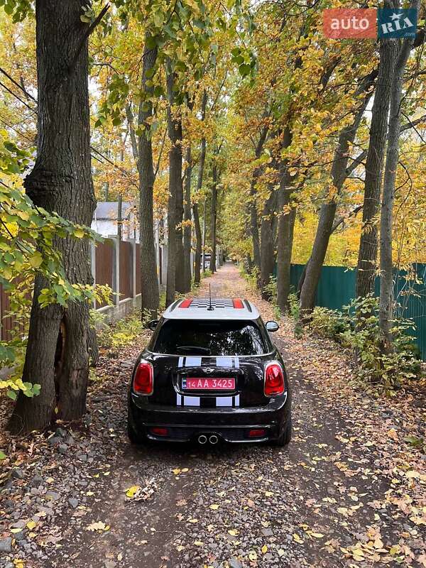 Хэтчбек MINI Cooper 2015 в Киеве
