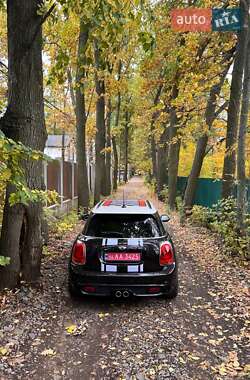 Хэтчбек MINI Cooper 2015 в 