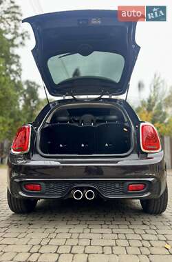 Хэтчбек MINI Cooper 2015 в 