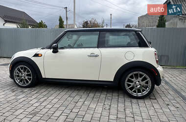 Хетчбек MINI Cooper 2012 в 