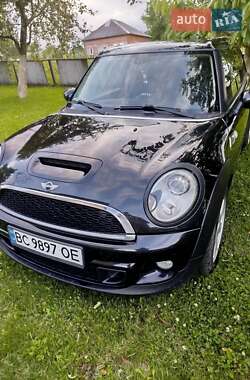 Хетчбек MINI Cooper 2011 в 