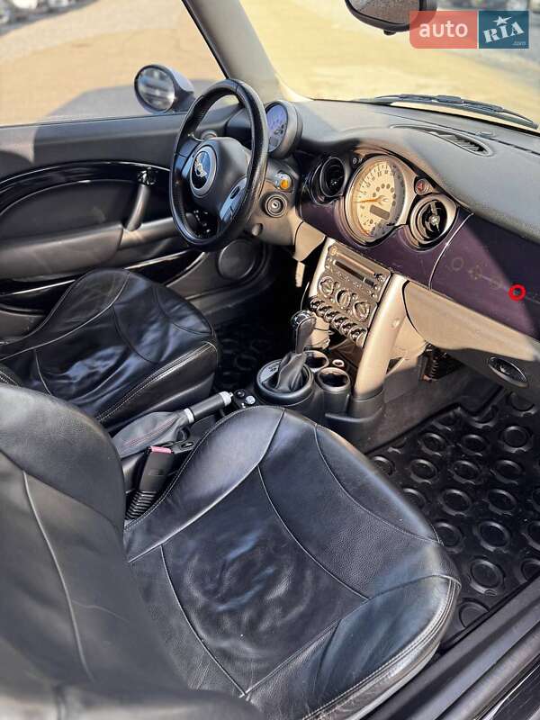 Хэтчбек MINI Cooper 2006 в Киеве