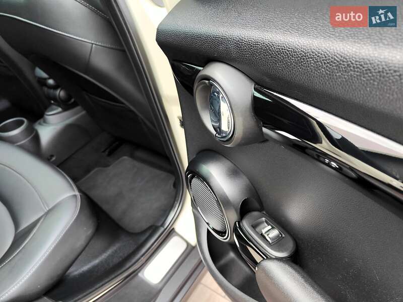 Хетчбек MINI Cooper 2017 в Києві фото 59 Хетчбек MINI Cooper 2017 в Києві