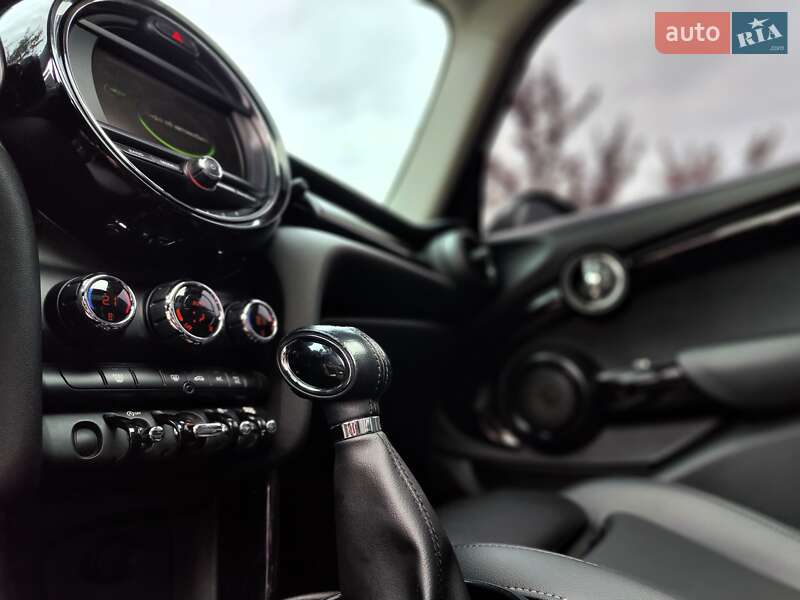 Хетчбек MINI Cooper 2017 в Києві фото 43 Хетчбек MINI Cooper 2017 в Києві