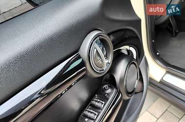 Хэтчбек MINI Cooper 2017 в 