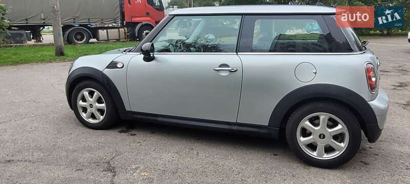 Хетчбек MINI Cooper 2008 в Києві