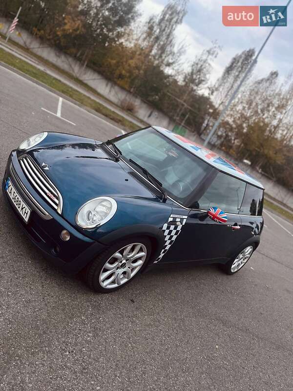 Хетчбек MINI Cooper 2006 в Києві