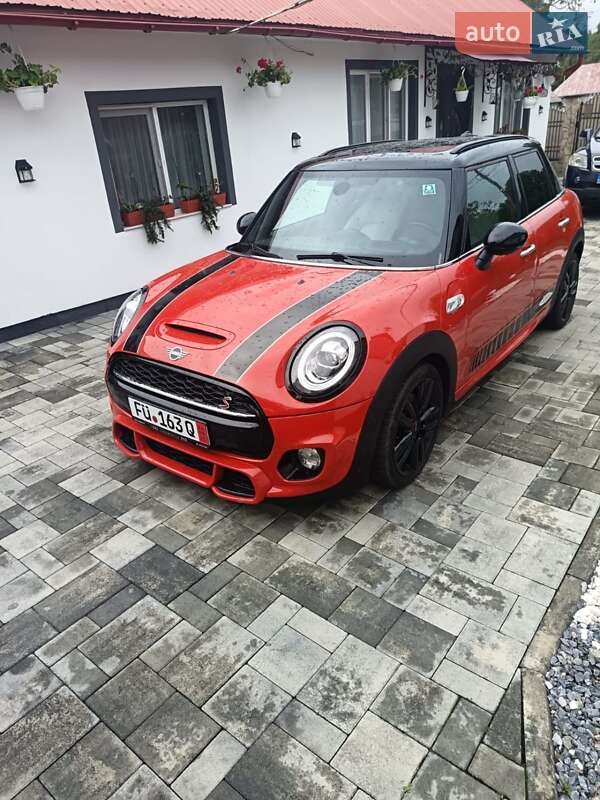 Хэтчбек MINI Cooper 2019 в Черновцах фото 4 Хэтчбек MINI Cooper 2019 в Черновцах