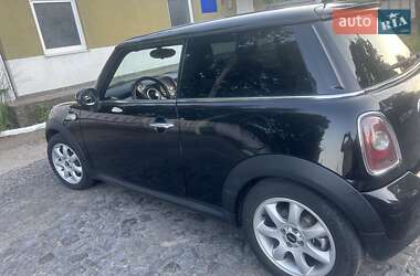 Хетчбек MINI Cooper 2009 в 