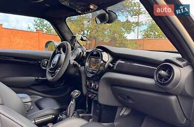 Хэтчбек MINI Cooper 2016 в Днепре