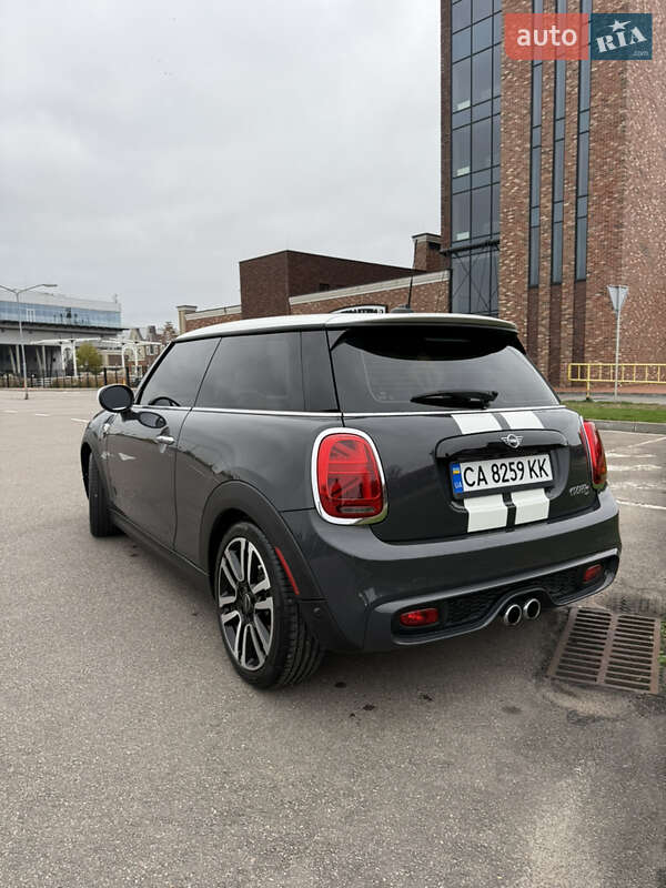 Хэтчбек MINI Cooper 2019 в Киеве