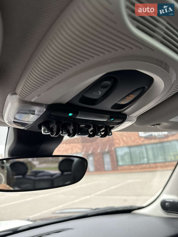 Хэтчбек MINI Cooper 2019 в Киеве