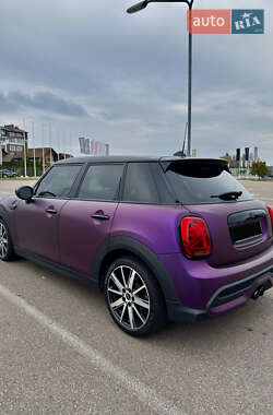 Хетчбек MINI Cooper 2021 в  фото 4 Хетчбек MINI Cooper 2021 в