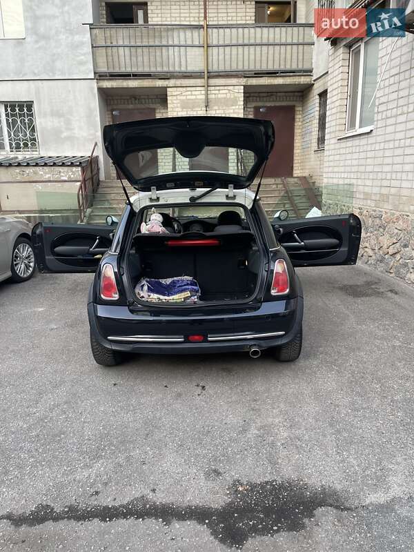 Хетчбек MINI Cooper 2006 в Кропивницькому