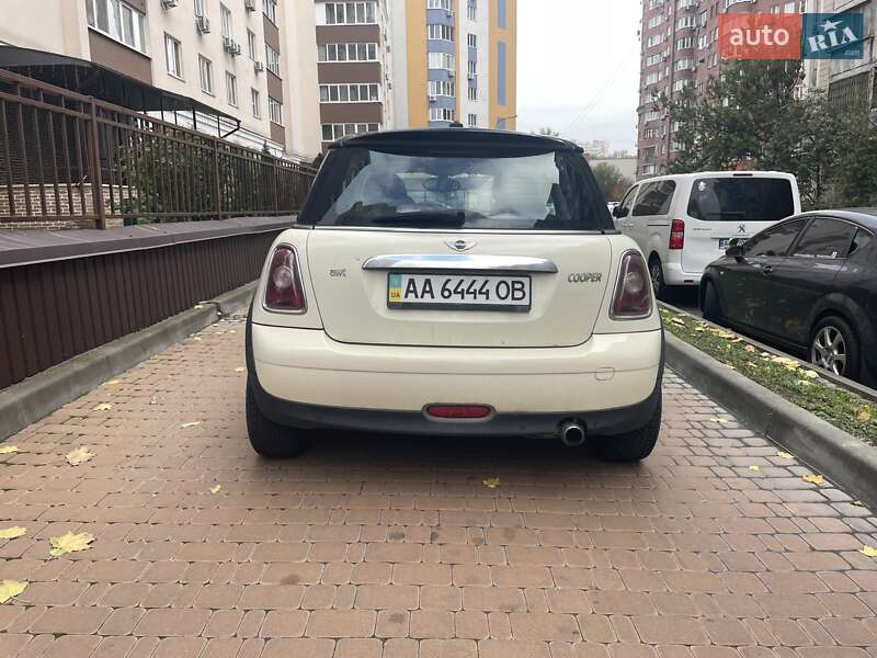 Хетчбек MINI Cooper 2007 в Києві