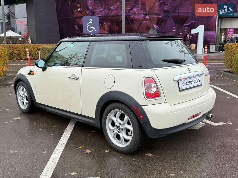 Хэтчбек MINI Cooper 2012 в Киеве фото 4 Хэтчбек MINI Cooper 2012 в Киеве