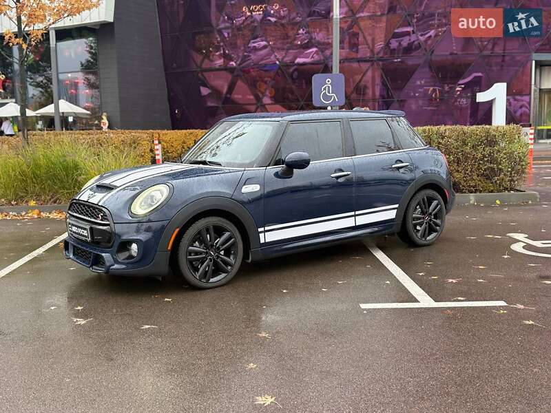 Хэтчбек MINI Cooper 2018 в Киеве