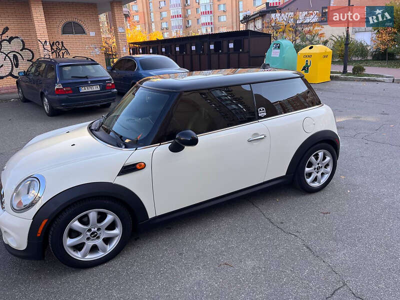 Хетчбек MINI Cooper 2013 в Києві фото 4 Хетчбек MINI Cooper 2013 в Києві