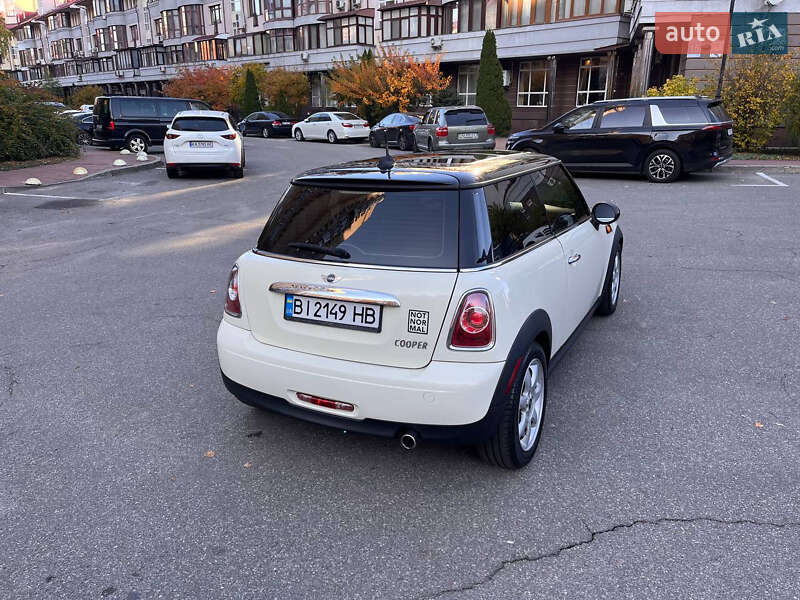 Хетчбек MINI Cooper 2013 в Києві фото 7 Хетчбек MINI Cooper 2013 в Києві