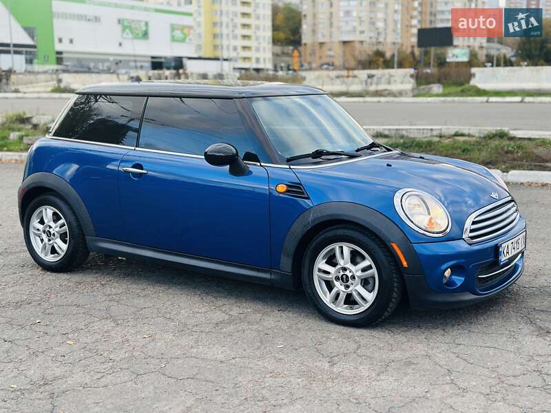 Хетчбек MINI Cooper 2011 в Києві фото 10 Хетчбек MINI Cooper 2011 в Києві
