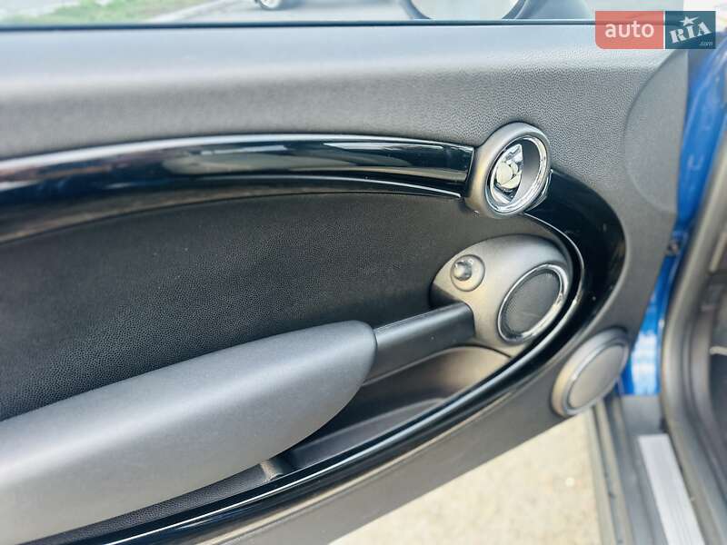 Хетчбек MINI Cooper 2011 в Києві фото 22 Хетчбек MINI Cooper 2011 в Києві